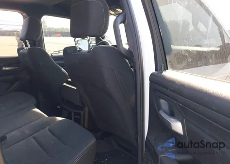 2024 Ram 1500 Tradesman 4X4 6'4 Box z USA, uszkodzony, nr VIN 1C6RRFCG7RN203452